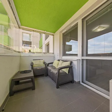 דירה 1-bedroom With Balcony, Rustaveliho - Raca ברטיסלאבה
